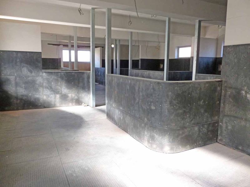 Bodenmatte aus Weich-PVC als Kuhmatte für Lauf,- Steh,- Liegeflächen in der Viehhaltung