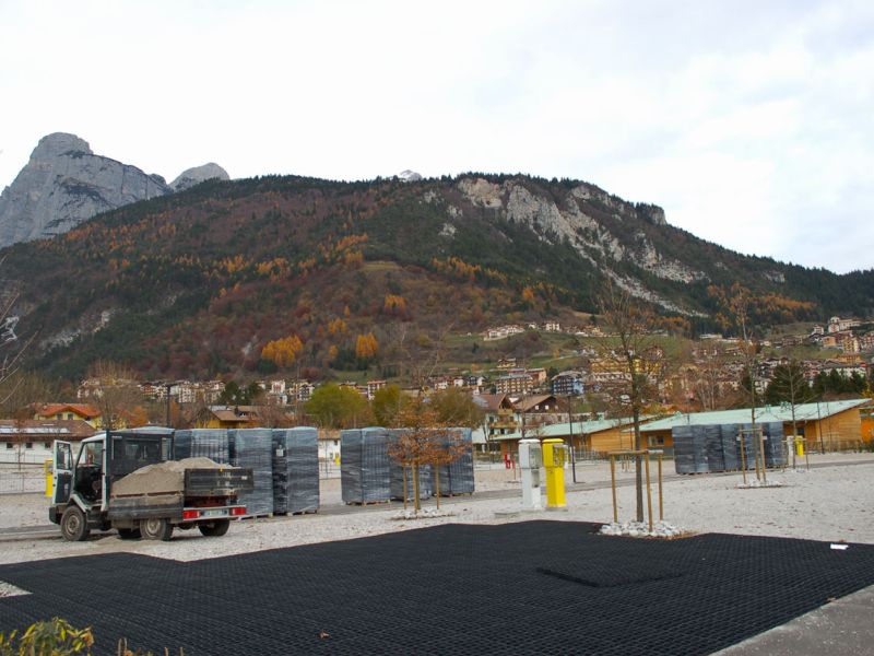 Bodenbefestigung für einen Campingplatz mit dem Bodengitter BG50