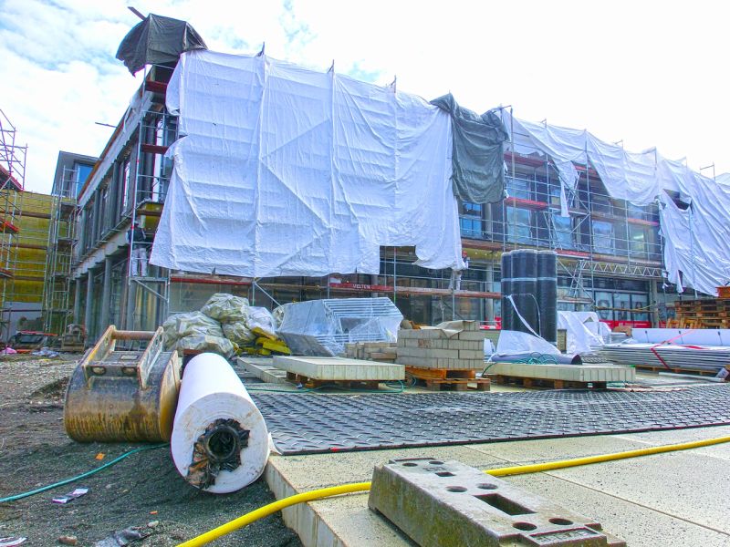 Bodenschutzplatten zum Schutz des Pflasters - Neubau in Bad Vilbel