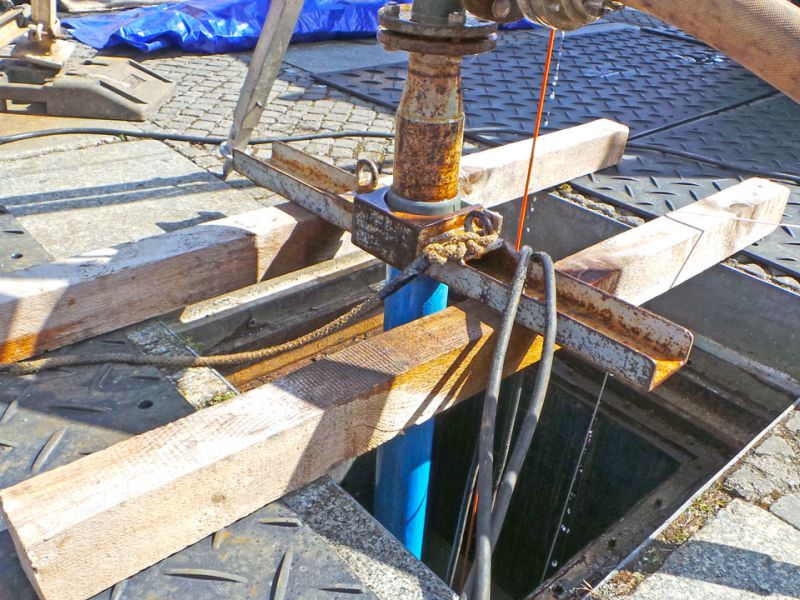 Mobile Baustraße vor dem Bundestag in Berlin