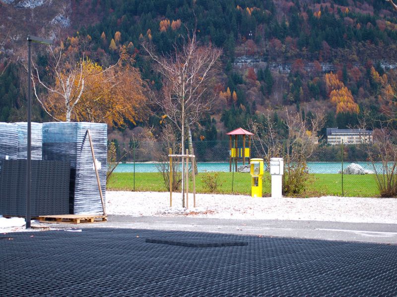 Bodenbefestigung für einen Campingplatz mit dem Bodengitter BG50