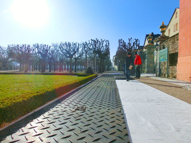 Mobile Baustraße im Schlosspark Weilburg