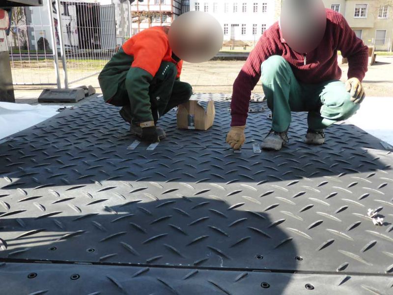 Baustrasse Pflasterschutz Fussgaengerzone Giessen 48 referenz