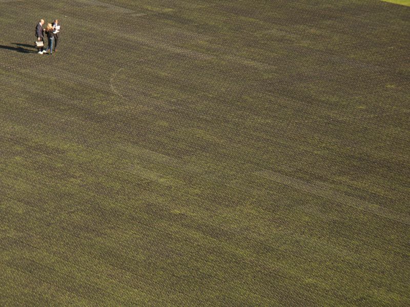 Rasenschutz für ein Event im Fussballstadion mit dem Rasengitter RG24