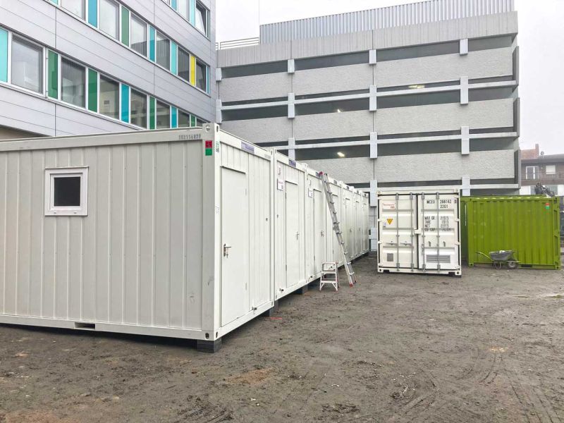 Unterpallen & Unterlüften von Containern, Raumsystemen im Modulbau