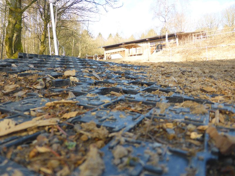 Update zu unserem Artikel "Befestigter Freilauf bei einer Pferdepension mit der Paddockplatte PP60"