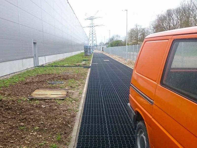 Kunststoff Bodengitter BG50 für befestigte Rettungswege, Feuerwehrzufahrten & Fluchtwege