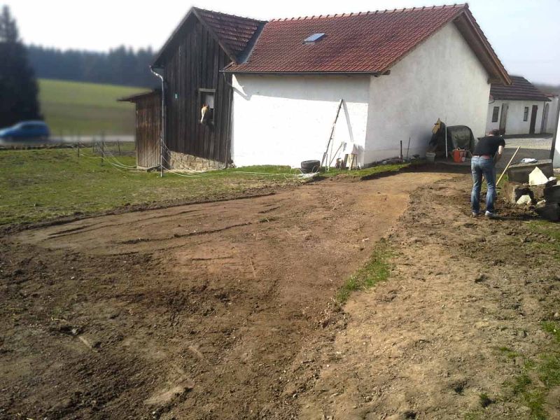 Herstellen eines Pferdepaddock ohne Unterbau mit dem Bodengitter BG30