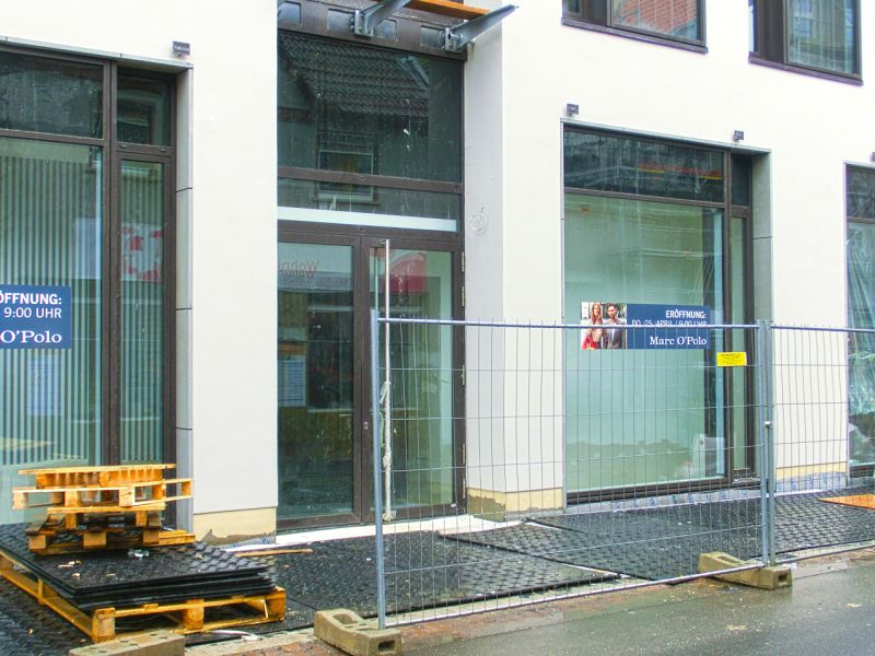 Bodenschutzplatten zum Schutz des Pflasters - Neubau in Bad Vilbel