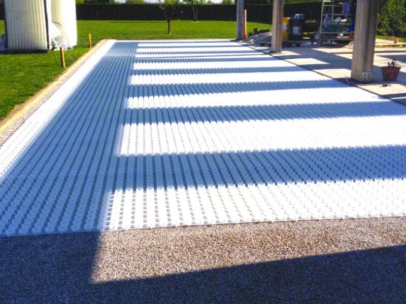 Anlegen eines stabilisierten Kiesweg im Garten mit dem Kiesgitter KG30