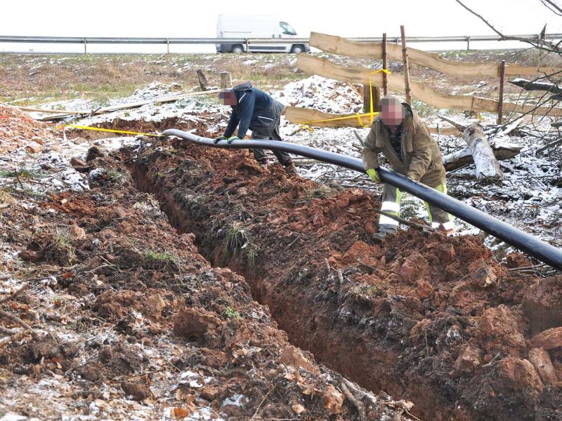 Mobile Baustraße Telekom-Baustelle Esselbach im Steigerwald mit der s:tek 48 Bodenschutzplatte
