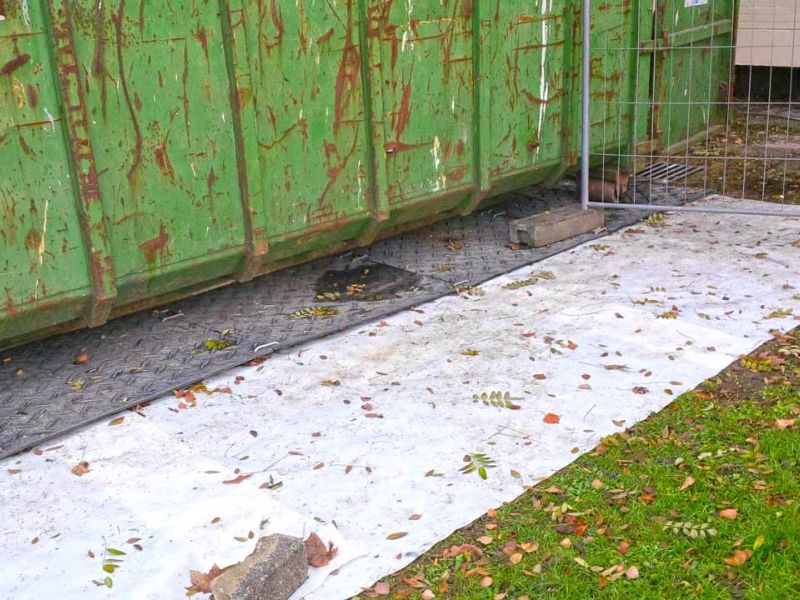 Stellflächen für Container aller Art - Mobile Bodenschutzplatten als Plattform