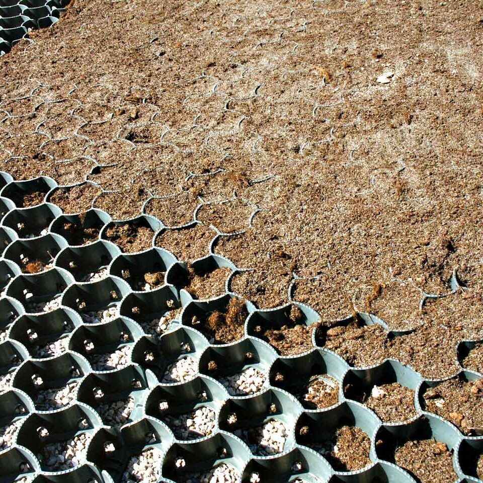 Rasenwabe RW40 Grün · 0,25 m² · 500 x 500 x 40 mm · 350,0 t/m² · 0,80 kg · 1,00mm Profilierung · 16 Kopplungen · On-Sub Verlegung · Drainage