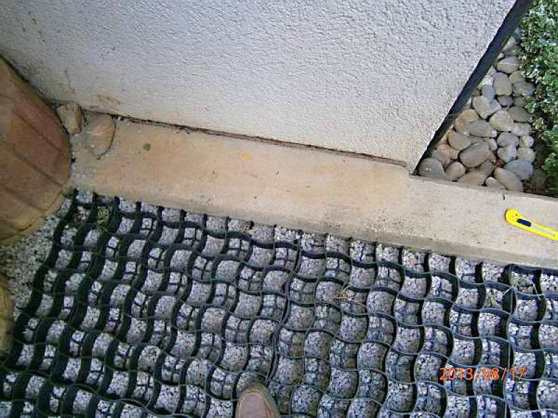 Anlegen eines zusätzlichen PKW-Stellplatz im Vorgarten mit dem Bodengitter BG50