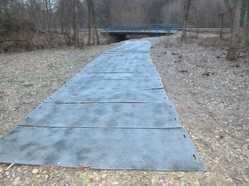 Mobile Baustraße mit s:tek 48 und e:tek PRO für den Einsatz bei einer Brunnensanierung