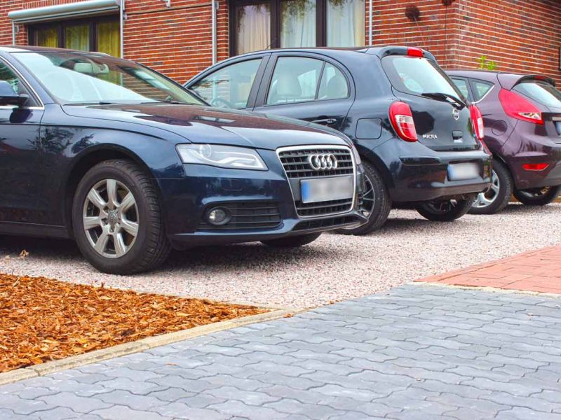 Kiesgitter KG30 zur Befestigung eines Kies Parkplatz bzw. Stellplatz für PKW