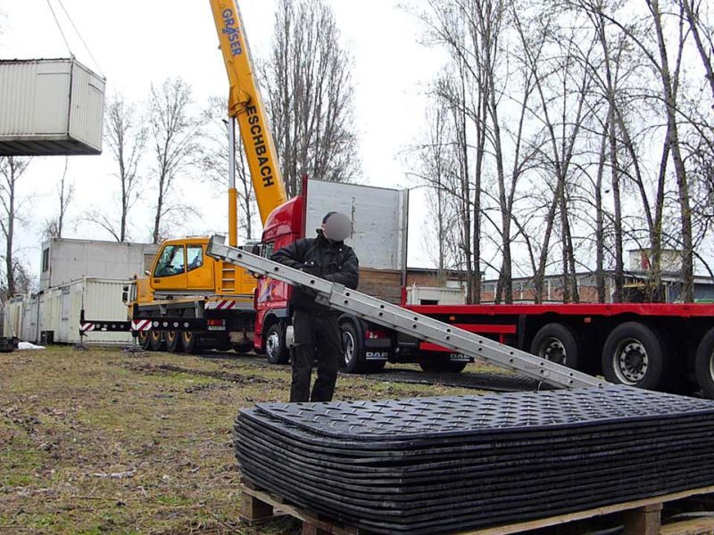 Vermietung mobile Fahrstraße für weiche Böden & Wiesen