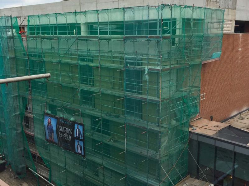 e:tek Fahrplatten aus Kunststoff zum Schutz des Boden und Parkhausboden eines im Neubau befindlichen Einkaufscenter (Shoppingmall / Arkade) in Bielefeld.