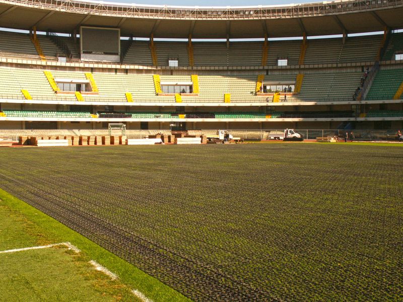 Rasenschutz für ein Event im Fussballstadion mit dem Rasengitter RG24
