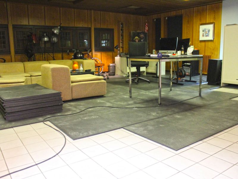 Dekorative Neugestaltung eines Bürobodens mit den Bodenmatten BM11