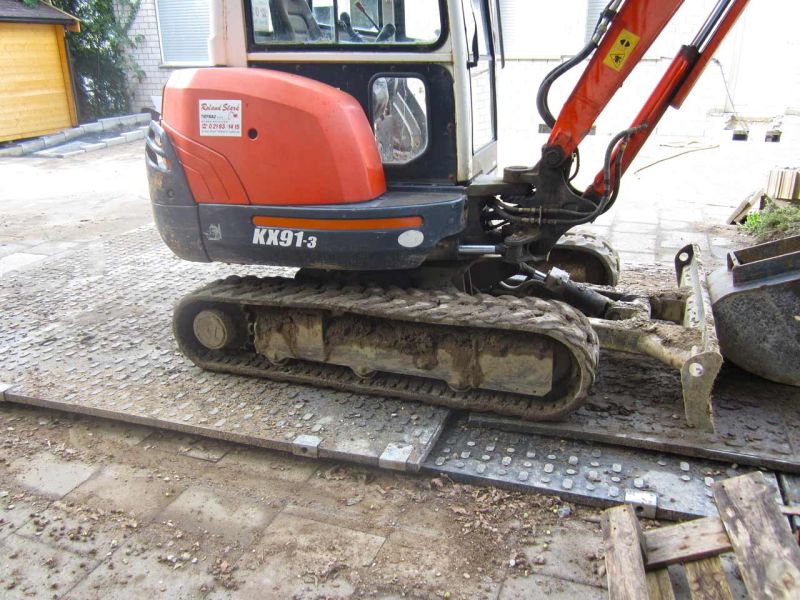 Schwerlast Baustraße - Schutz unterirdischer Gasleitungen