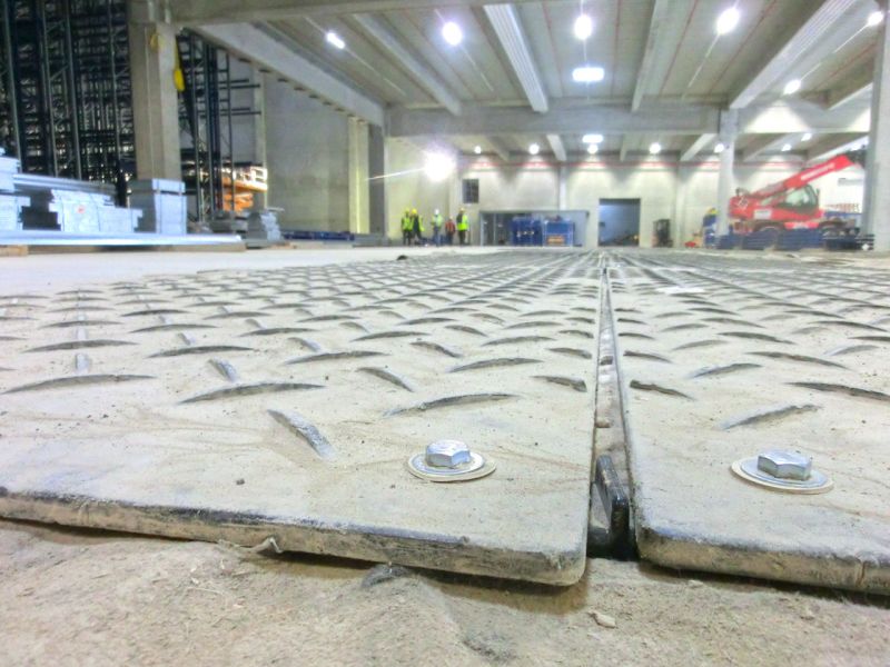 Fahrplatten als Bodenschutz - Neubau Hochregallager 2/2