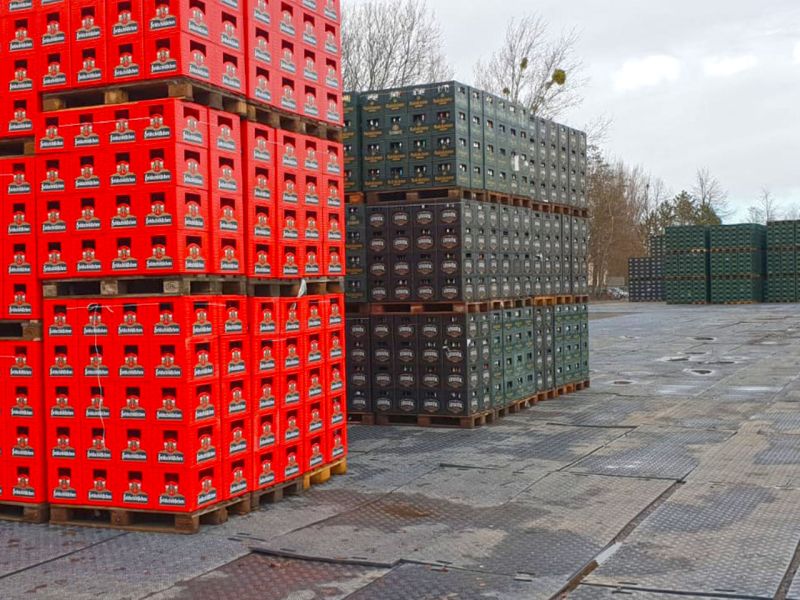 Temporäre Lagerfläche zum befahren mit Transportfahrzeugen mit den e:tek PRO Langen Fahrplatten