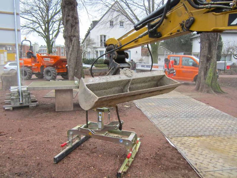 Sanierung einer Deichanlage - Wurzelschutz / Baumwurzelschutz