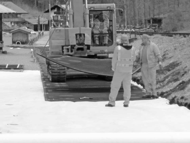 Baustraße im Gleisbau - Zugspitzbahn in Garmisch-Patenkirchen