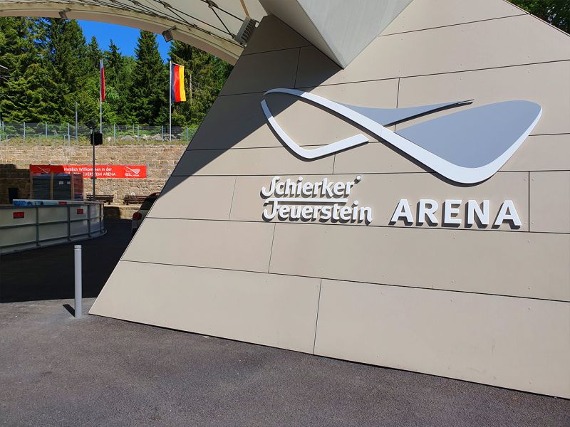 Multi Sportbobden MSB10 als Eventboden und Veranstaltungsfläche für die Sommersaison in der Schierker Feuerstein Arena