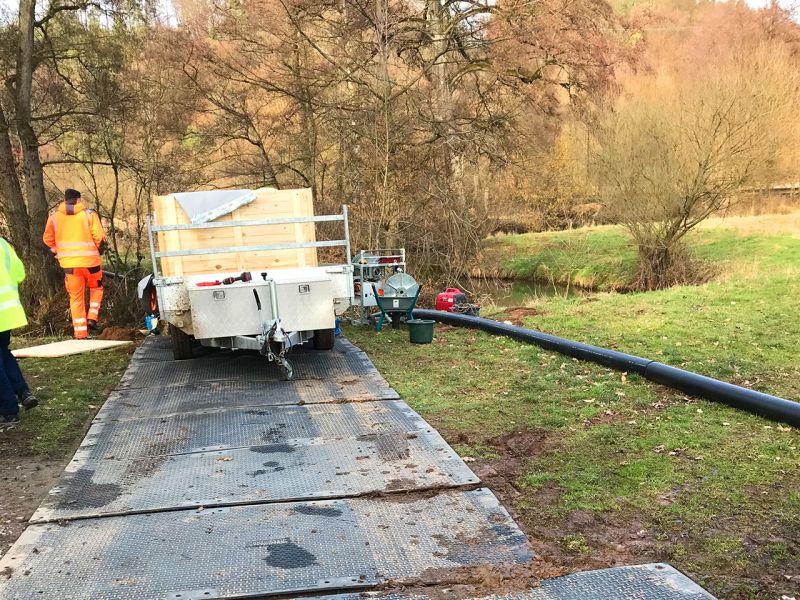 Mobile Baustraße mit s:tek 48 und e:tek PRO für den Einsatz bei einer Brunnensanierung