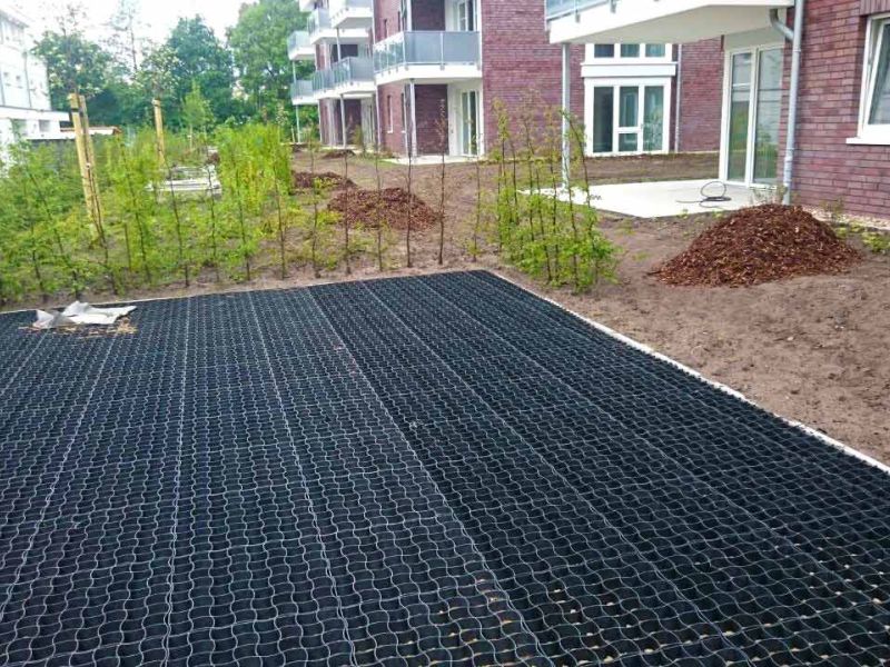 Herstellen einer Feuerwehrzufahrt und Rettungsweg mit dem Bodengitter BG50