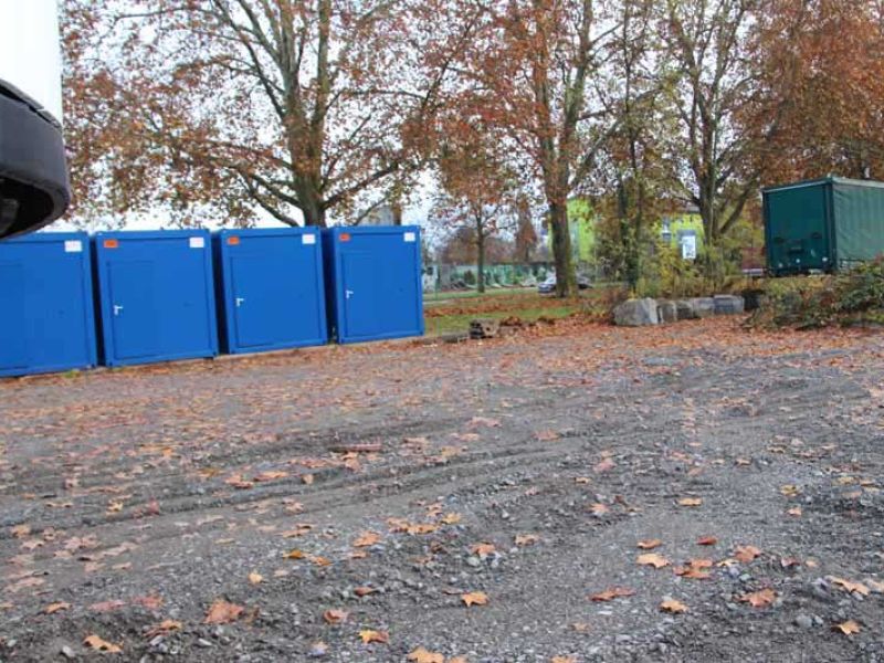 Fahrplatten zur Befestigung der Versorgungswege eines Festival