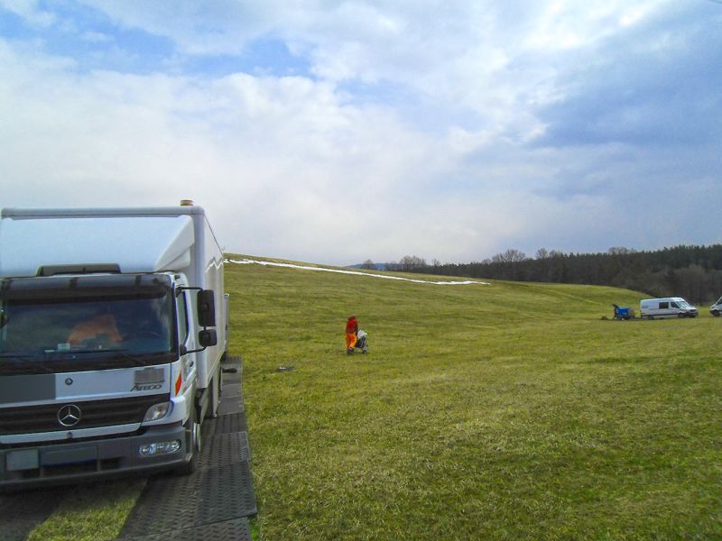 s:tek 48 Hochleistungs-Bodenschutzplatte als Mobile Baustraße beim Rohrleitungsbau bei Creußen in Bayern