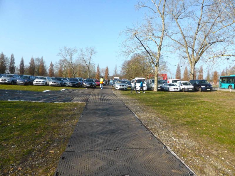 Fahrplatten für den Besucherparkplatz der ISH Messe 2015 in Frankfurt