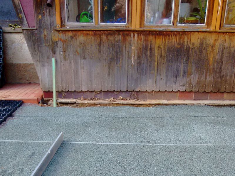 Bodenstabilisierung und Bodenbefestigung eines Hof mit dem Bodengitter BG50