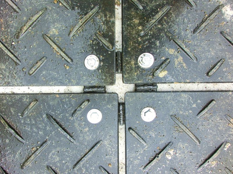 Bodenschutzplatten zum Schutz des Pflasters - Neubau in Bad Vilbel