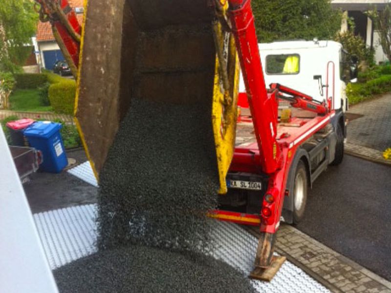 Anlegen einer Kiesfläche im Vorgarten für Parkplätze mit dem Kiesgitter KG30