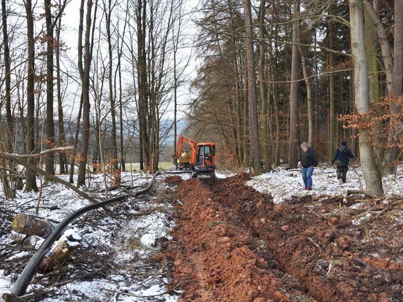 Mobile Baustraße Telekom-Baustelle Esselbach im Steigerwald mit der s:tek 48 Bodenschutzplatte