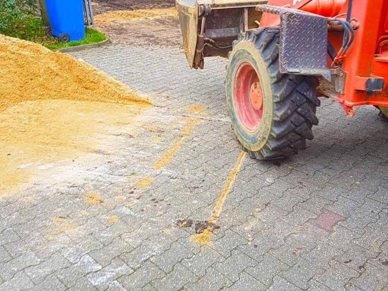 Offenstall und Boden befestigen mit Paddockplatte PP60