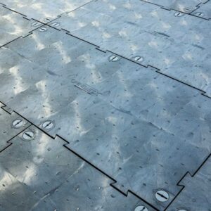 OmniDeck ist ein ultra robustes, schnell zu verlegendes Flächenschutz-System zur vollflächigen Bodenabdeckung für Events, Veranstaltungen und innerstädtischen Baustellen.