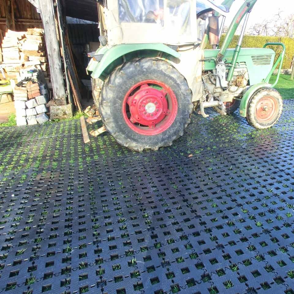 Rasengitterstein RGS35 zur Rasenstabilisierung, befahrbar mit Traktoren und Landmaschinen