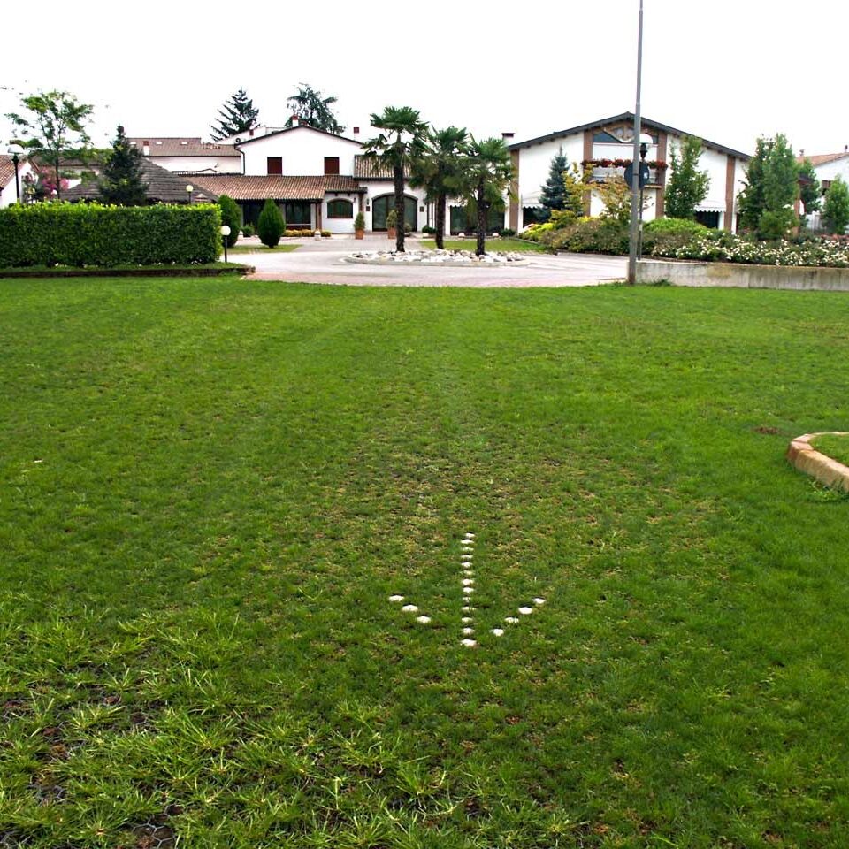 Rasenwabe RW40 Grün · 0,25 m² · 500 x 500 x 40 mm · 350,0 t/m² · 0,80 kg · 1,00mm Profilierung · 16 Kopplungen · On-Sub Verlegung · Drainage