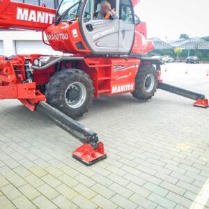 Abstützplatten aus Kunststoff mit Tieffräsung zur sichern Aufnahme von Kranstützen bzw. Ausleger von Fahrzeugen, Geräten & Maschinen + Anti Rutsch Gummierung