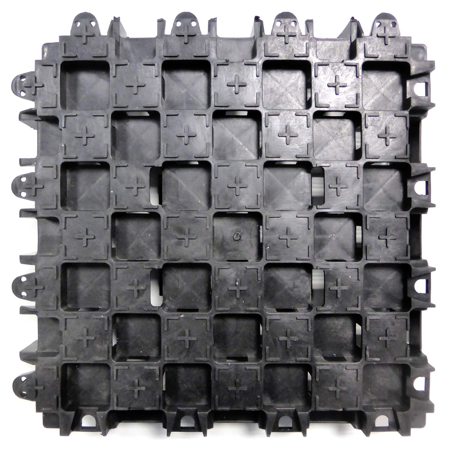 Ankergitter AG60, 400 x 400 x 60 mm, 0,9 kg. Bodengitter mit integrierten Ankerelementen, Drainagefunktion & extremer Lastverteilung. Profilierte Oberfläche.