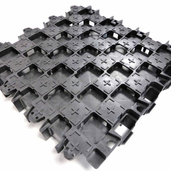 Ankergitter AG60, 400 x 400 x 60 mm, 0,9 kg. Bodengitter mit integrierten Ankerelementen, Drainagefunktion & extremer Lastverteilung. Profilierte Oberfläche.