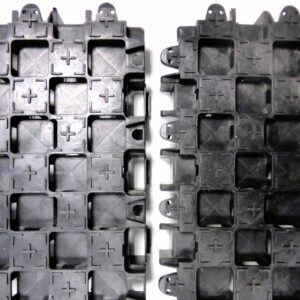Ankergitter AG60, 400 x 400 x 60 mm, 0,9 kg. Bodengitter mit integrierten Ankerelementen, Drainagefunktion & extremer Lastverteilung. Profilierte Oberfläche.