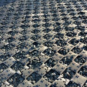 Ankergitter AG60, 400 x 400 x 60 mm, 0,9 kg. Bodengitter mit integrierten Ankerelementen, Drainagefunktion & extremer Lastverteilung. Profilierte Oberfläche.