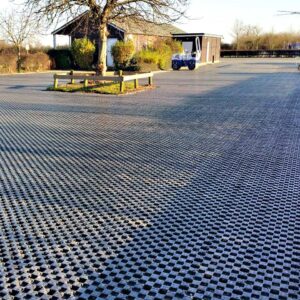 Ankergitter AG60, 400 x 400 x 60 mm, 0,9 kg. Bodengitter mit integrierten Ankerelementen, Drainagefunktion & extremer Lastverteilung. Profilierte Oberfläche.