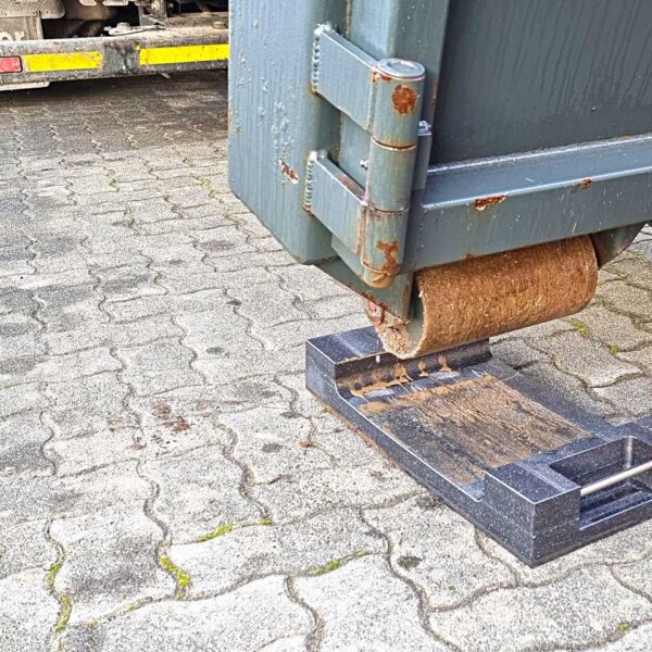 Containerplatte aus Kunststoff mit gummierter Anti-Rutsch Unterseite gegen das verrutschen